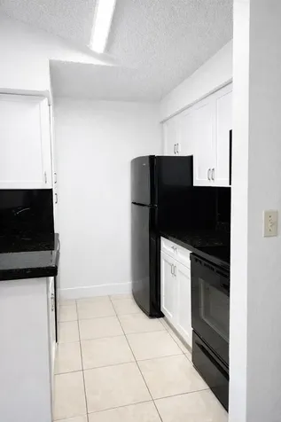 2926 S University Drive Davie FL 33328
