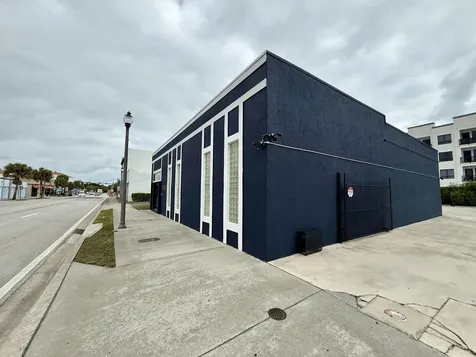 2300 N Dixie Highway West Palm Beach FL 33407