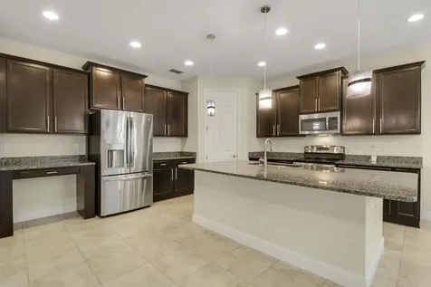 10288 Sw Yellowwood Avenue Port Saint Lucie FL 34987