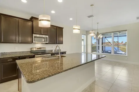 10288 Sw Yellowwood Avenue Port Saint Lucie FL 34987