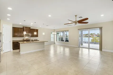 10288 Sw Yellowwood Avenue Port Saint Lucie FL 34987
