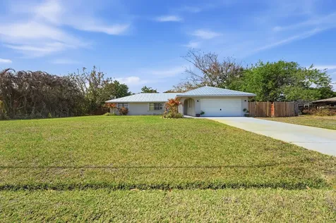 2151 Se Abcor Road Port Saint Lucie FL 34952