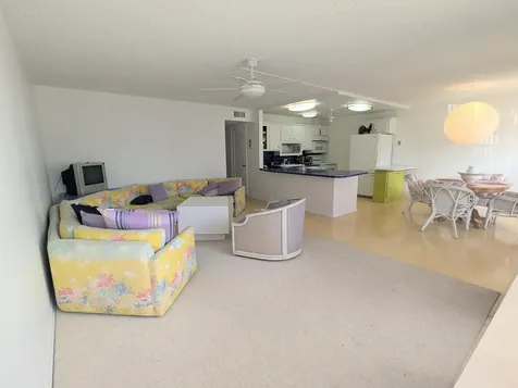 113 Wellington M West Palm Beach FL 33417
