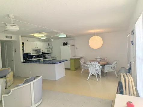 113 Wellington M West Palm Beach FL 33417