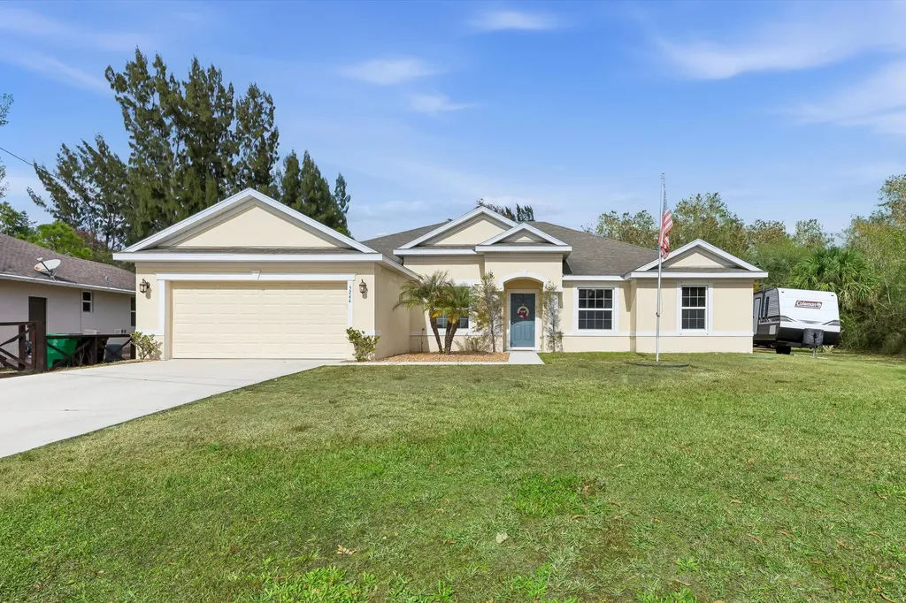 5244 Nw E Piper Circle Port Saint Lucie FL 34986