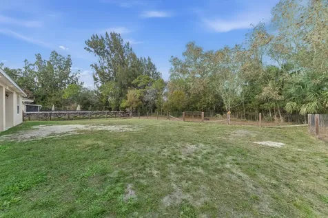5244 Nw E Piper Circle Port Saint Lucie FL 34986