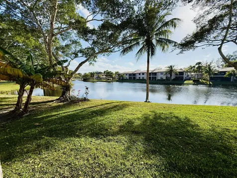 9261 Vista Del Lago Boca Raton FL 33428