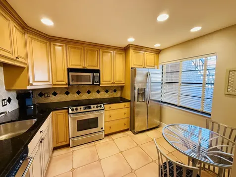 9261 Vista Del Lago Boca Raton FL 33428