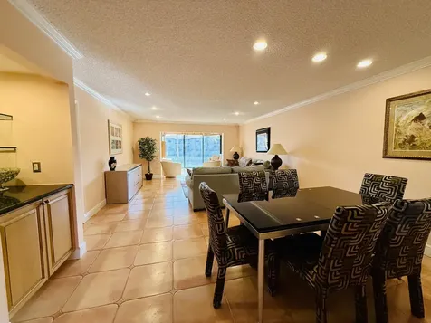 9261 Vista Del Lago Boca Raton FL 33428