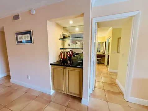 9261 Vista Del Lago Boca Raton FL 33428
