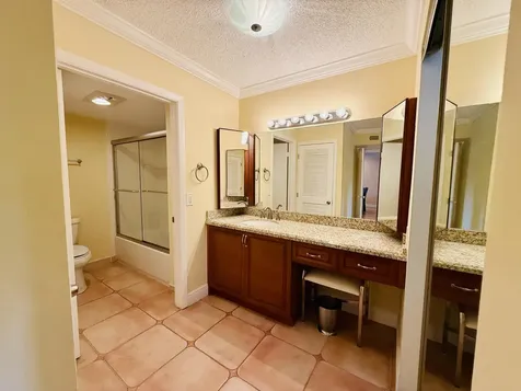9261 Vista Del Lago Boca Raton FL 33428