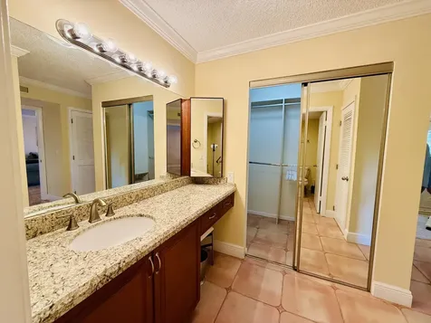 9261 Vista Del Lago Boca Raton FL 33428