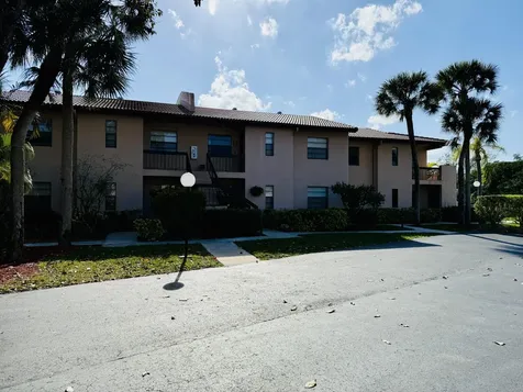 9261 Vista Del Lago Boca Raton FL 33428