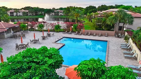 9261 Vista Del Lago Boca Raton FL 33428