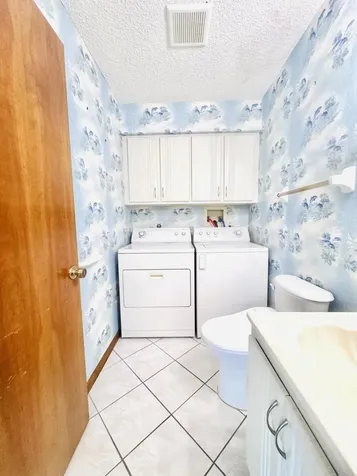 604 Se Castle Court Port Saint Lucie FL 34952