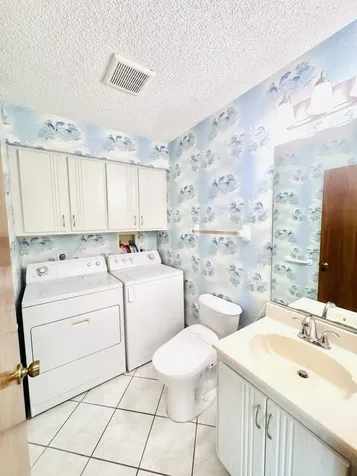 604 Se Castle Court Port Saint Lucie FL 34952