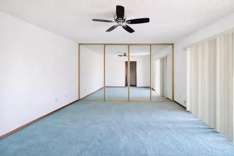 604 Se Castle Court Port Saint Lucie FL 34952