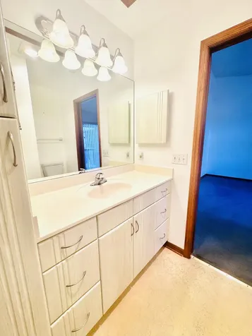 604 Se Castle Court Port Saint Lucie FL 34952
