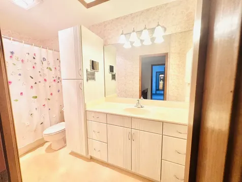 604 Se Castle Court Port Saint Lucie FL 34952