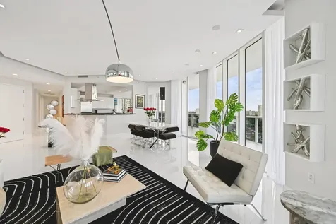 4100 Island Boulevard Aventura FL 33160