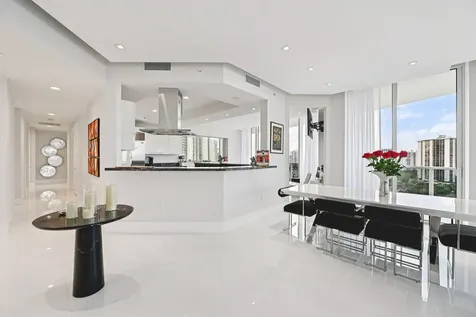 4100 Island Boulevard Aventura FL 33160