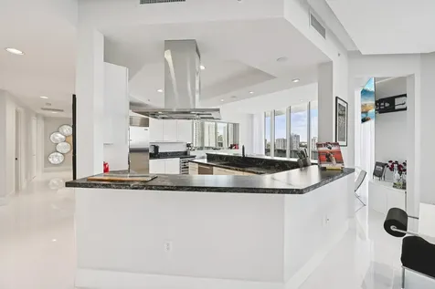 4100 Island Boulevard Aventura FL 33160