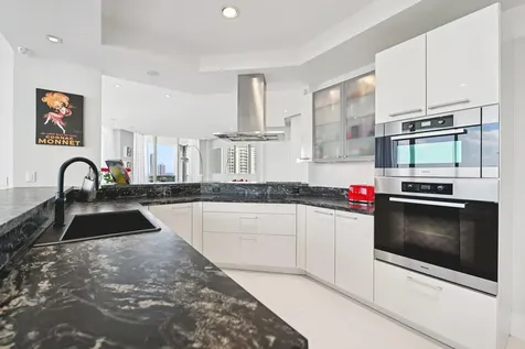 4100 Island Boulevard Aventura FL 33160