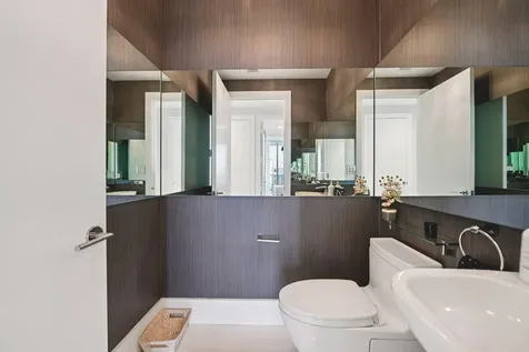 4100 Island Boulevard Aventura FL 33160