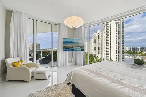 4100 Island Boulevard Aventura FL 33160