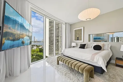 4100 Island Boulevard Aventura FL 33160