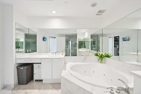 4100 Island Boulevard Aventura FL 33160
