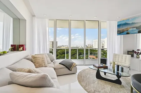 4100 Island Boulevard Aventura FL 33160