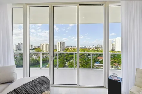 4100 Island Boulevard Aventura FL 33160