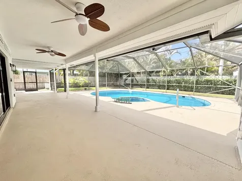 14 Se Paddock Circle Jupiter FL 33469
