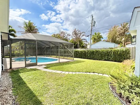 14 Se Paddock Circle Jupiter FL 33469