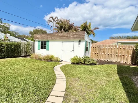 14 Se Paddock Circle Jupiter FL 33469