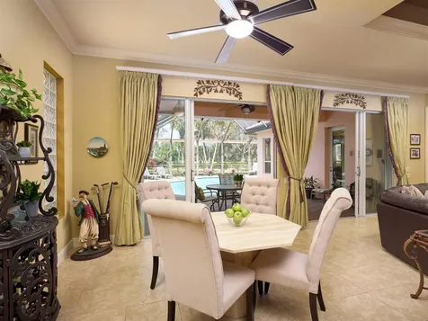 10525 La Strada West Palm Beach FL 33412
