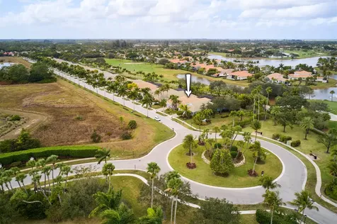 10525 La Strada West Palm Beach FL 33412