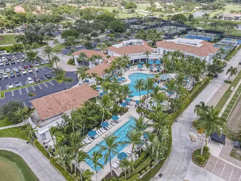 10525 La Strada West Palm Beach FL 33412