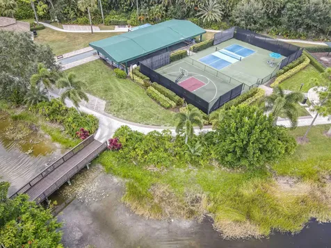10525 La Strada West Palm Beach FL 33412