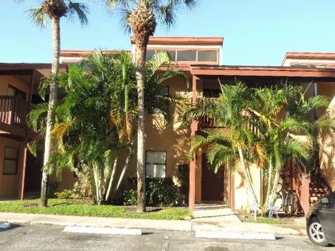 2505 Lakeview Circle Royal Palm Beach FL 33411