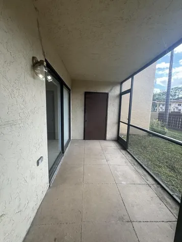 2505 Lakeview Circle Royal Palm Beach FL 33411