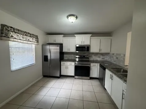 2505 Lakeview Circle Royal Palm Beach FL 33411