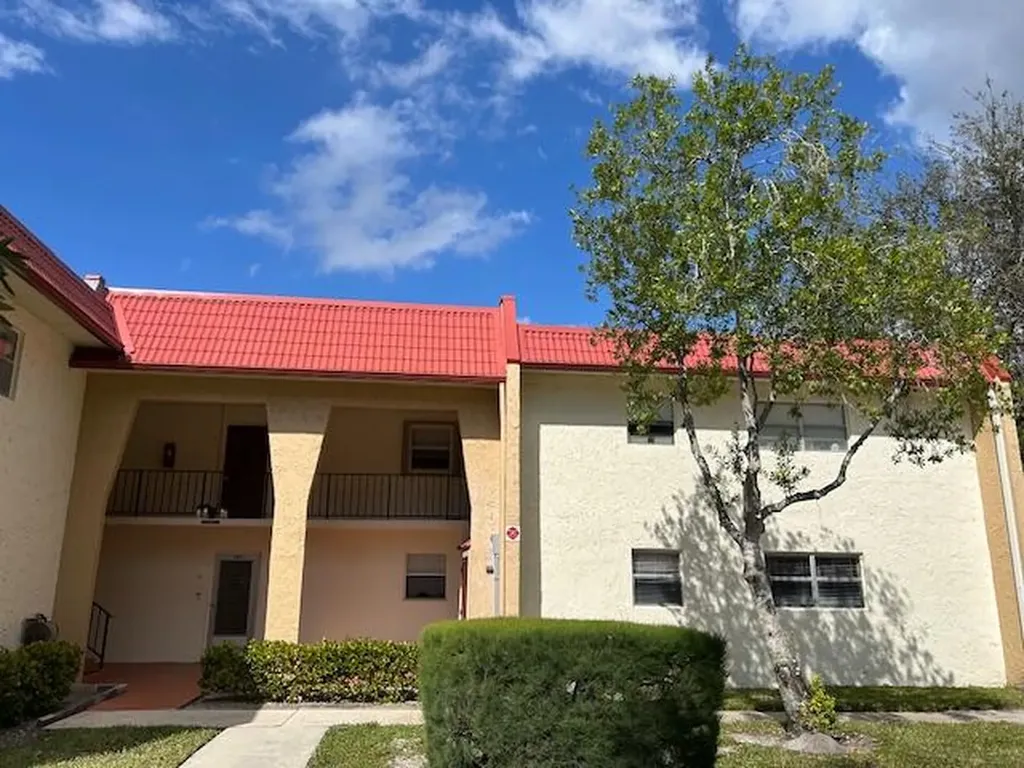 145 Lake Evelyn Drive West Palm Beach FL 33411