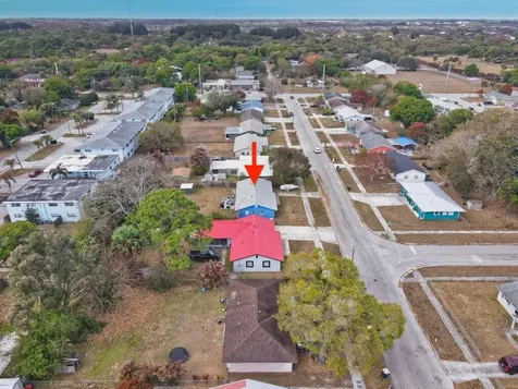 3201 Kentucky Avenue Fort Pierce FL 34947
