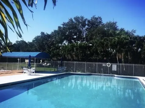 542 Shady Pine Way Greenacres FL 33415
