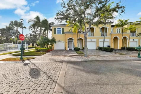 6145 Nw Helmsdale Way Port Saint Lucie FL 34983
