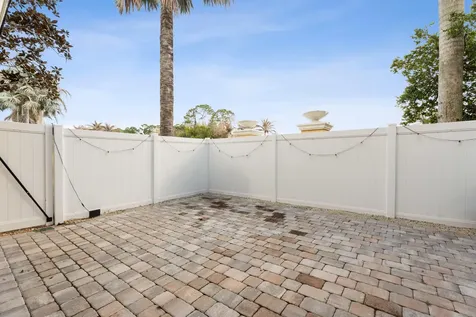 6145 Nw Helmsdale Way Port Saint Lucie FL 34983