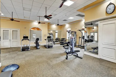 6145 Nw Helmsdale Way Port Saint Lucie FL 34983