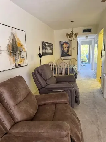 2840 Cynthia Lane Lake Worth Beach FL 33461